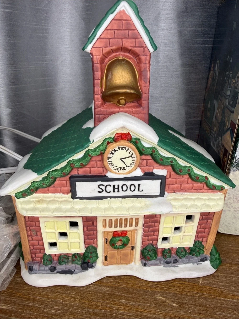 Dickens Keepsake Porcelain Lighted School House Holiday Christmas Collectible